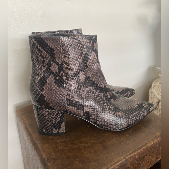 Marc Fisher Snake Print Booties 🐍 - Picture 2 of 6